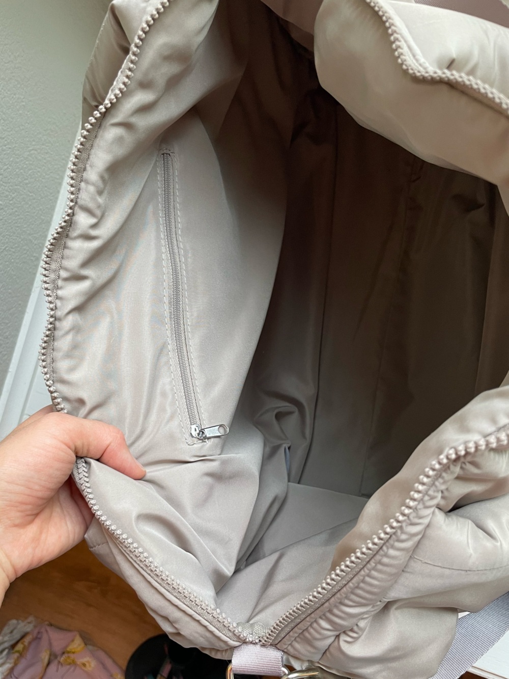 WILO Taupe Quilted Tote Bag - Picture 5 of 7